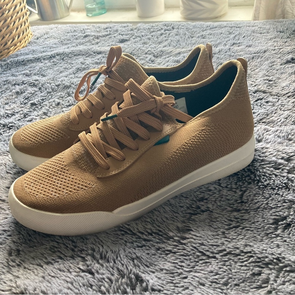 Vessi weekend Unisex waterproof sneakers in Oak Brown color Men’s 8 Women’s 9